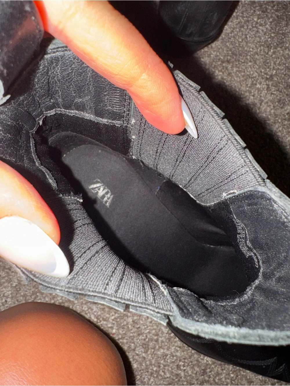 Zara Black Pointed Toe Leather Chelsea Booties